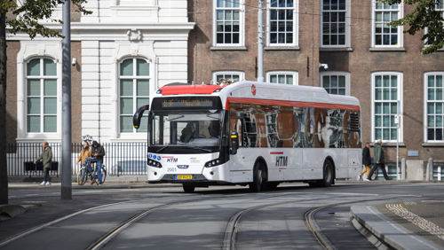 Bus in Den Haag HTM bus rijdt in Den Haag